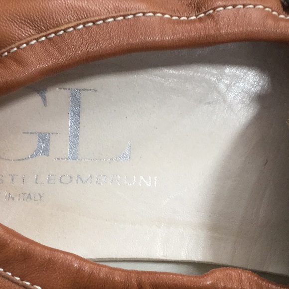 AGL woman’s size 8 leather loafer - Picture 7 of 7